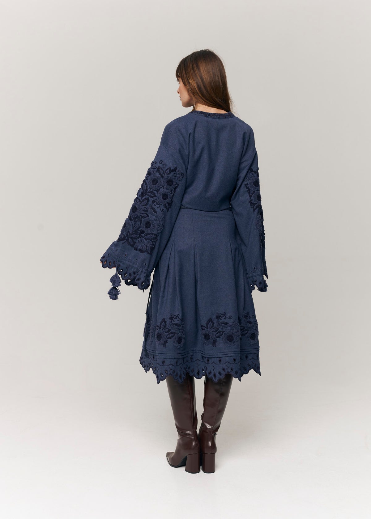 Midnight Mirage Embroidered Cropped Jacket – Blue