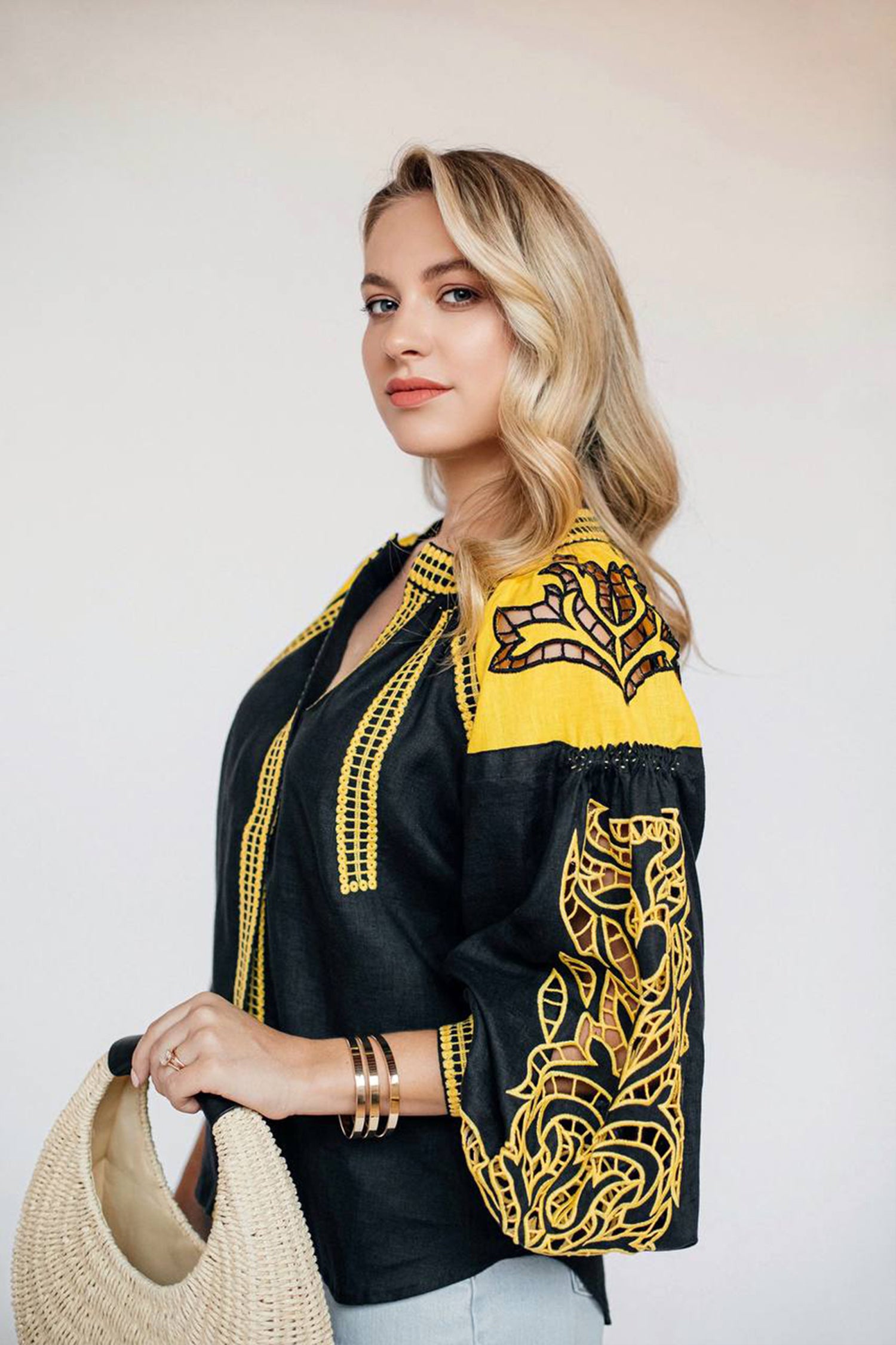 Annabo Barvy Richelieu Black Blouse