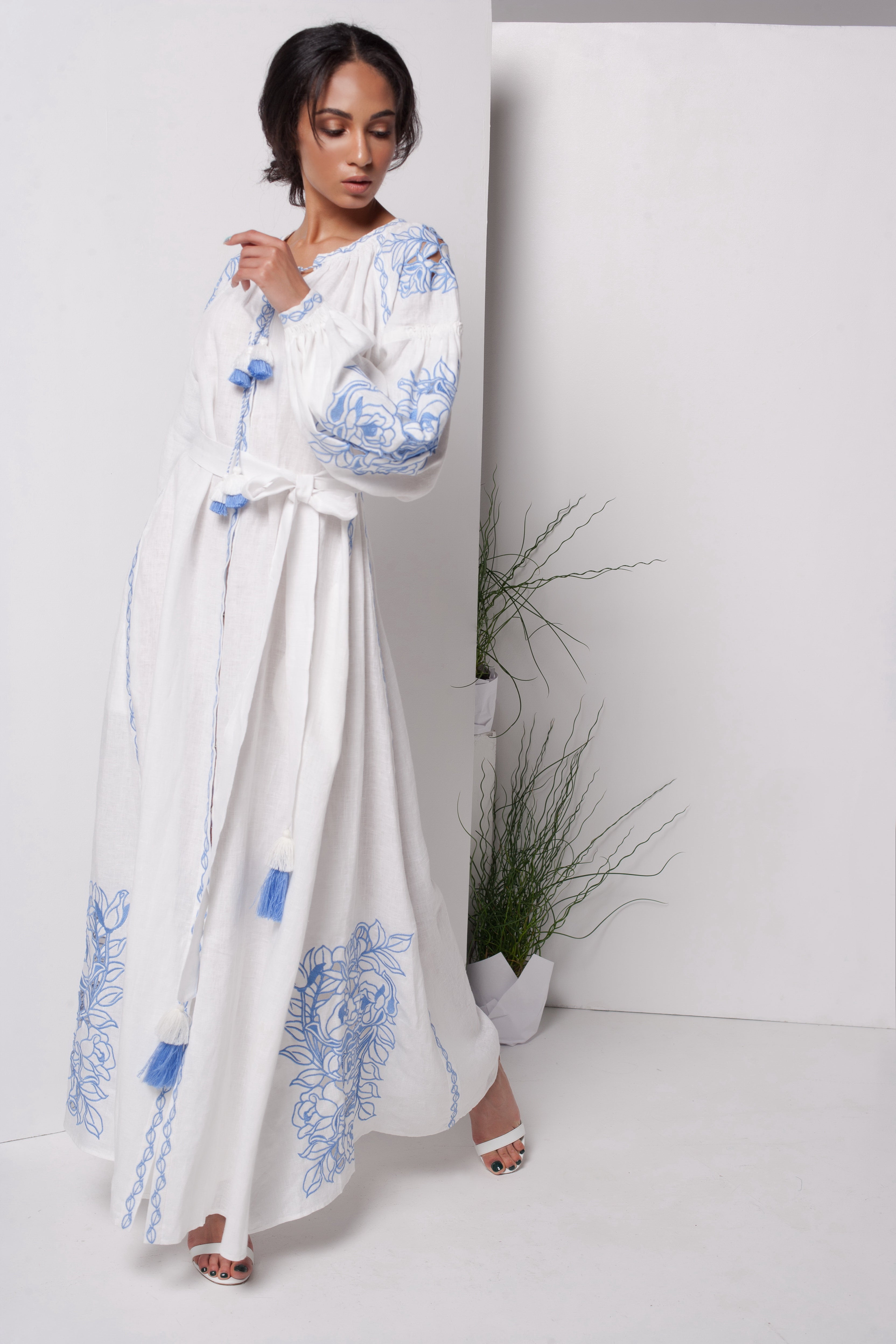 Annabo Grono Richelieu White Maxi Dress