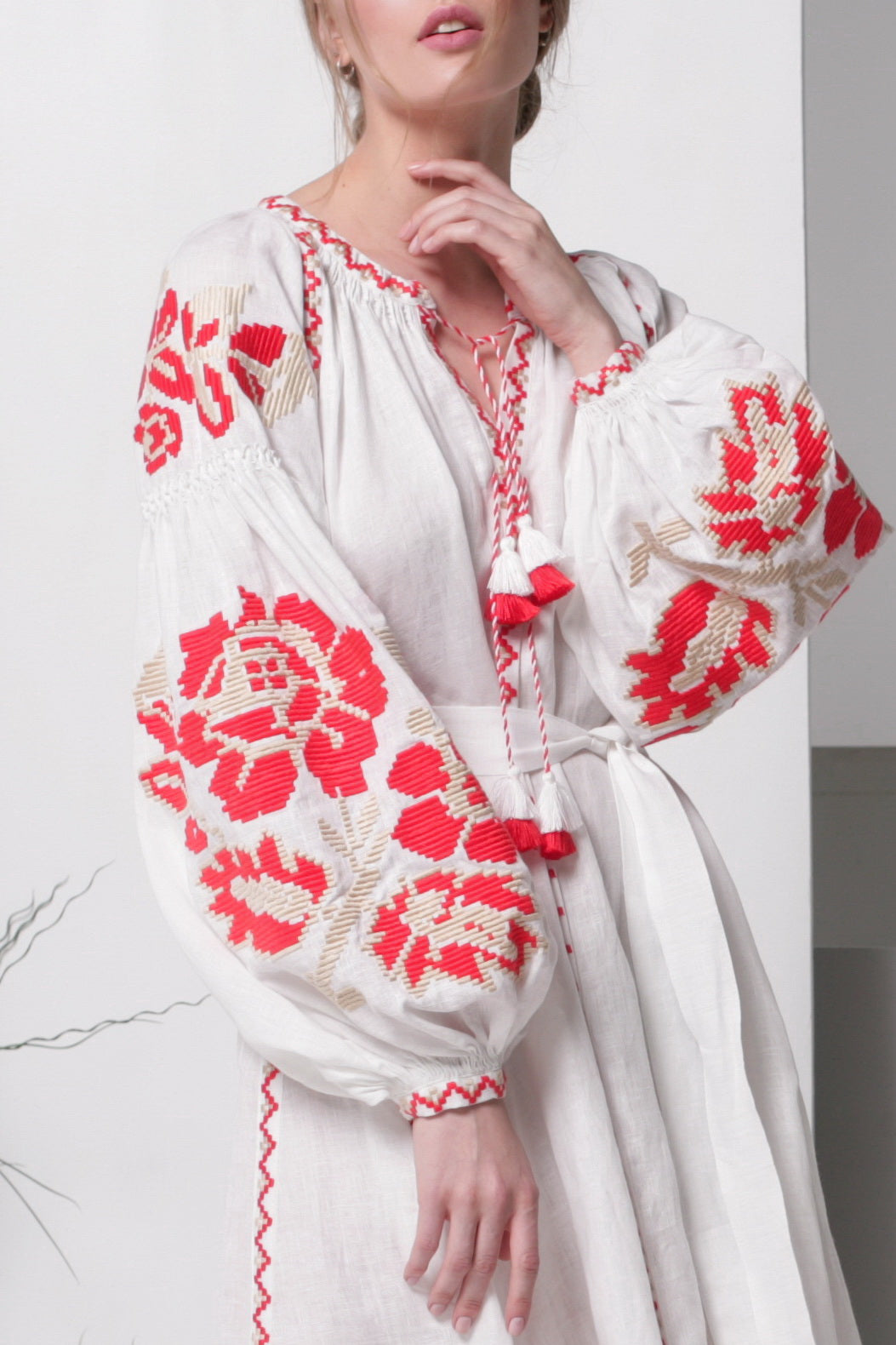 Annabo Vesna White Maxi Dress