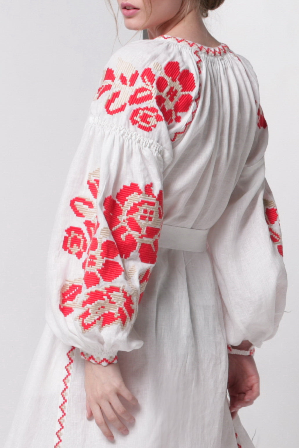 Annabo Vesna White Maxi Dress