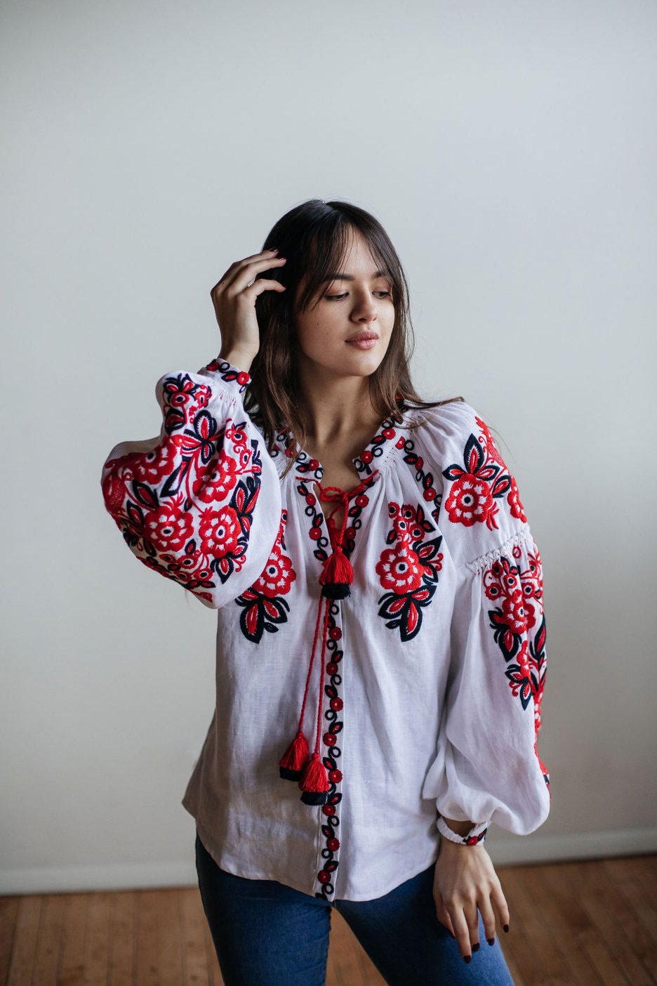 Annabo Pivni White Blouse