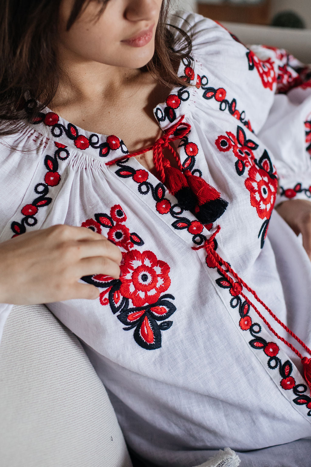 Annabo Pivni White Blouse