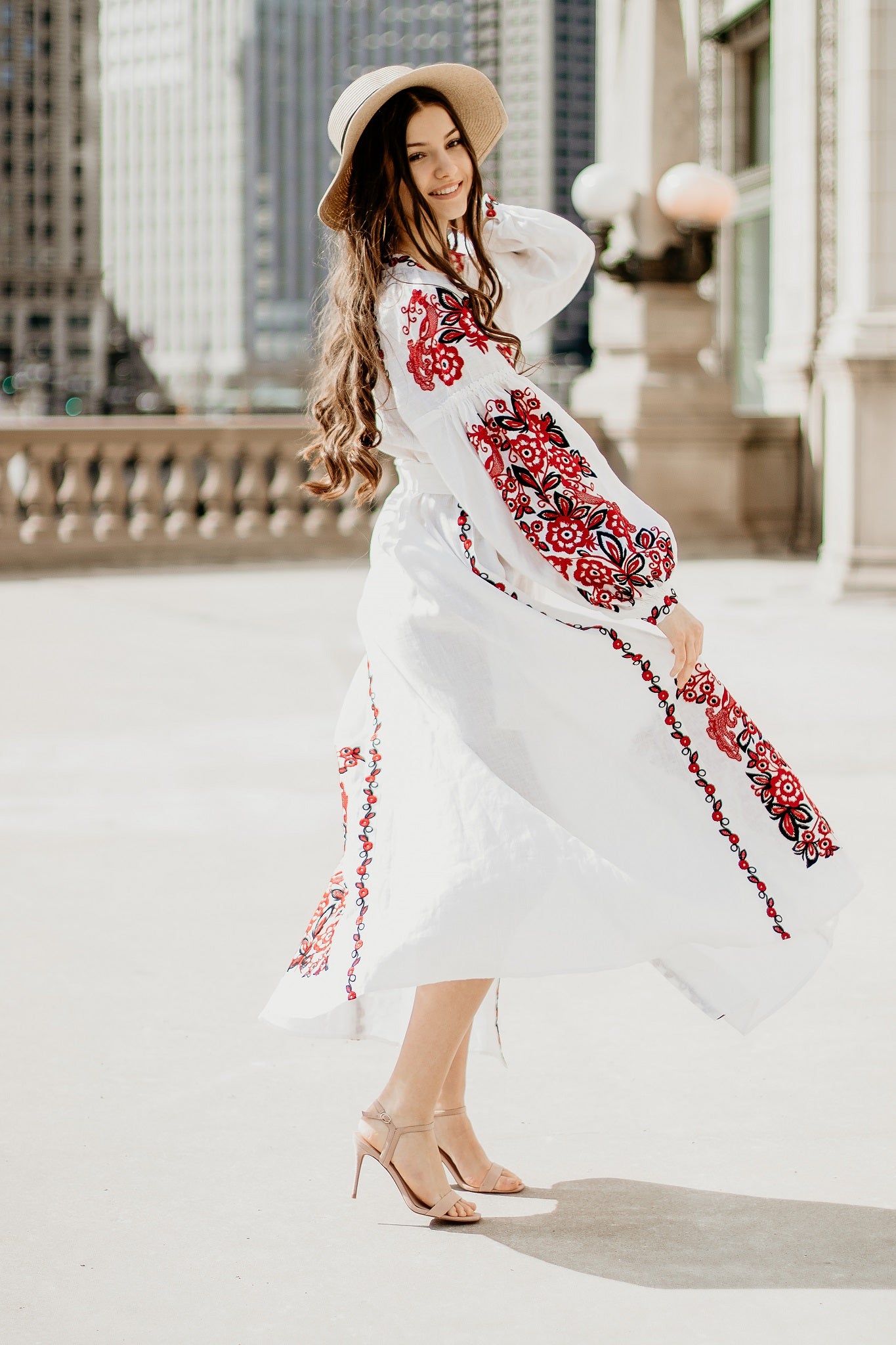 Annabo Pivni White Maxi Dress