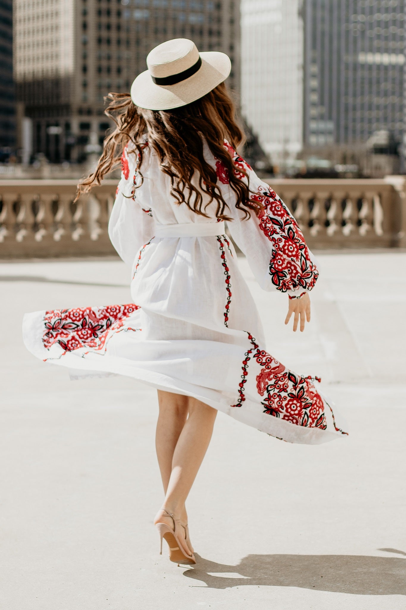 Annabo Pivni White Maxi Dress