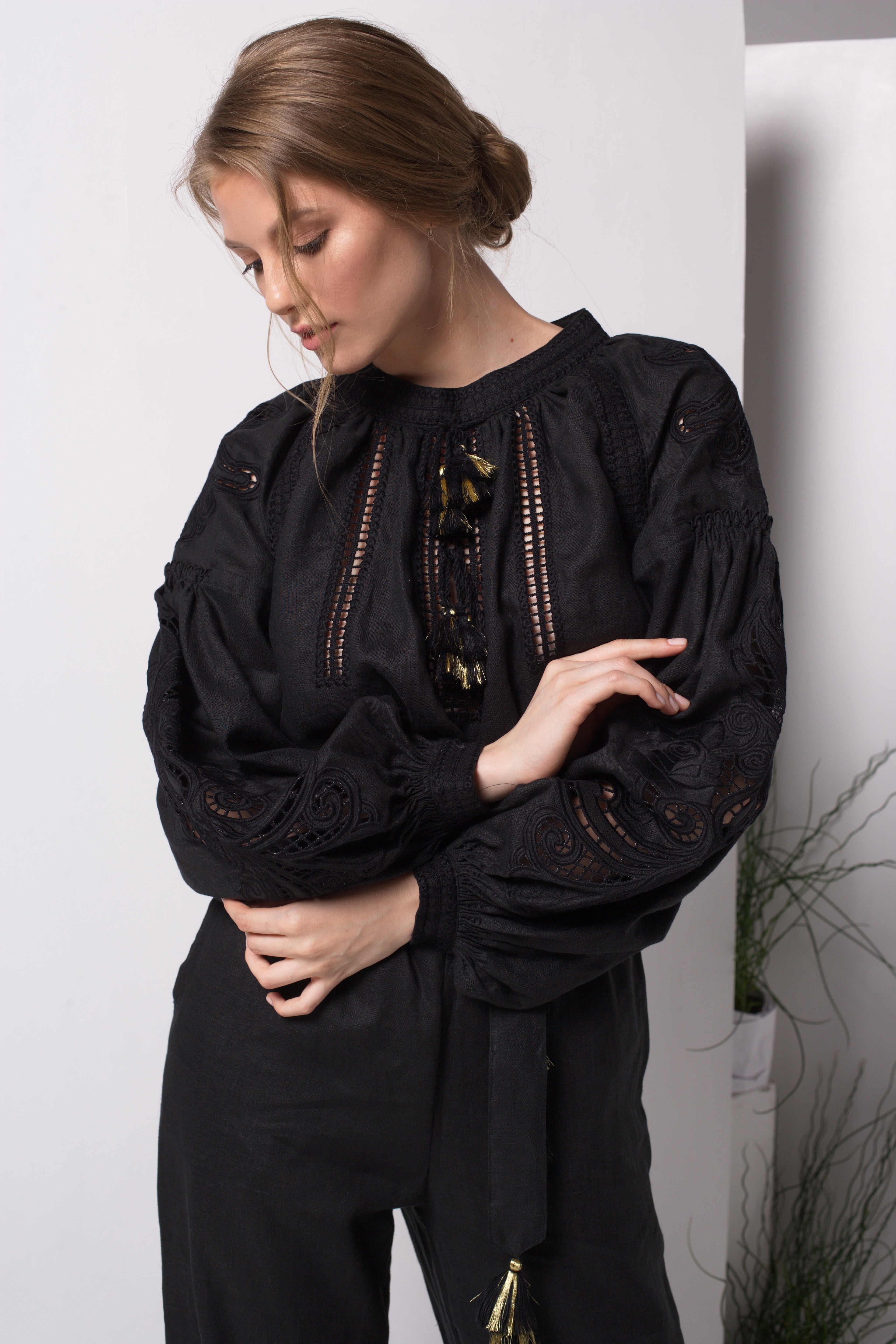 Annabo Rose Richelieu Black Jumpsuit