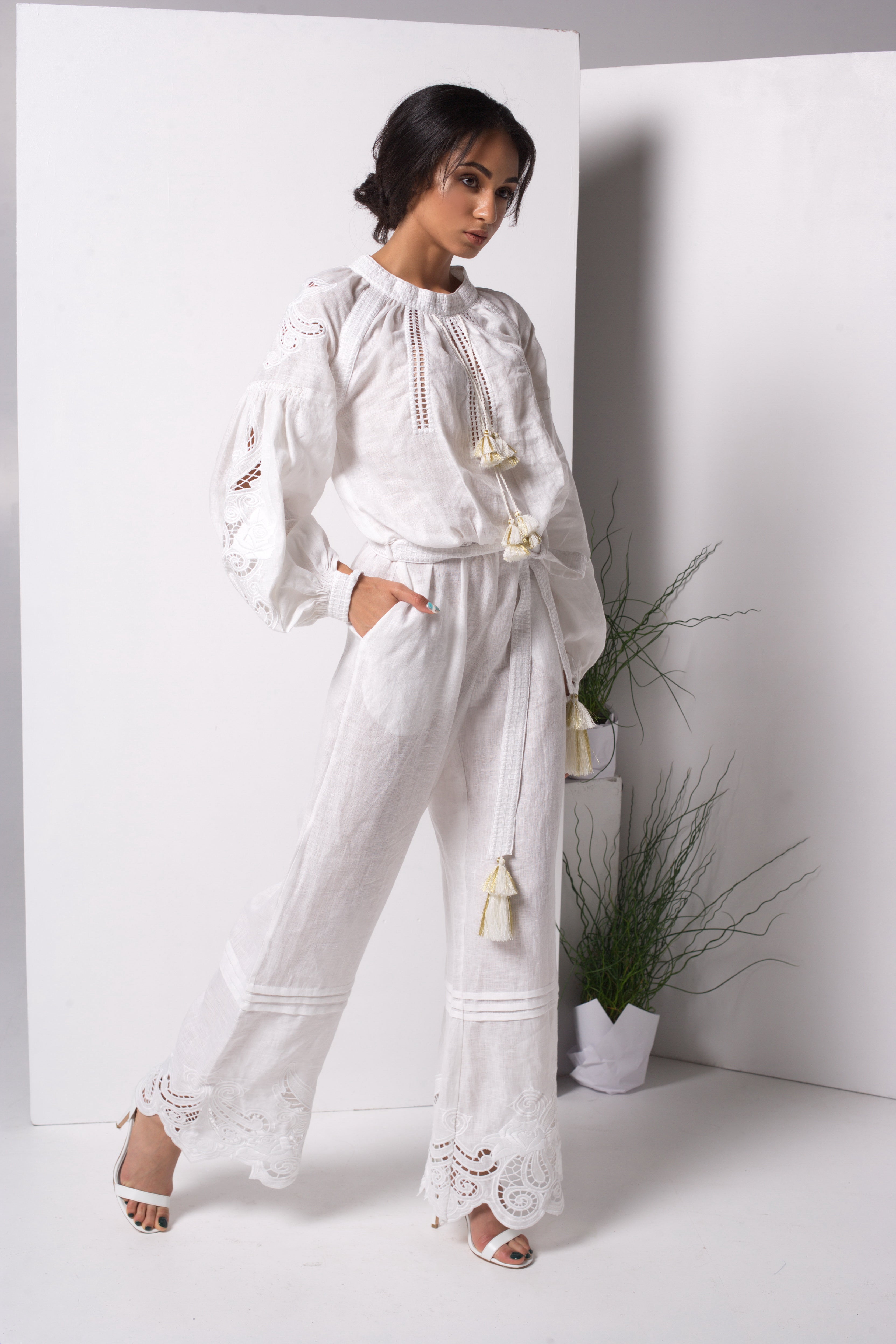 Annabo Rose Richelieu White Jumpsuit