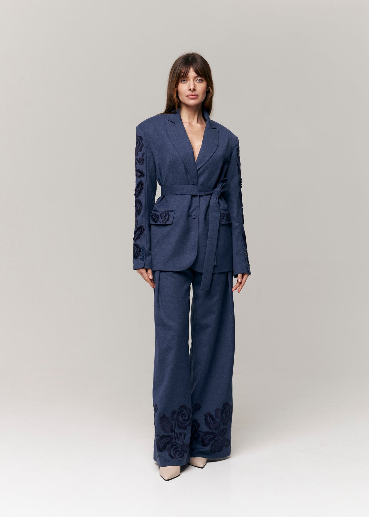 Velvet Rose Embroidered Wool Blazer – Steel Blue